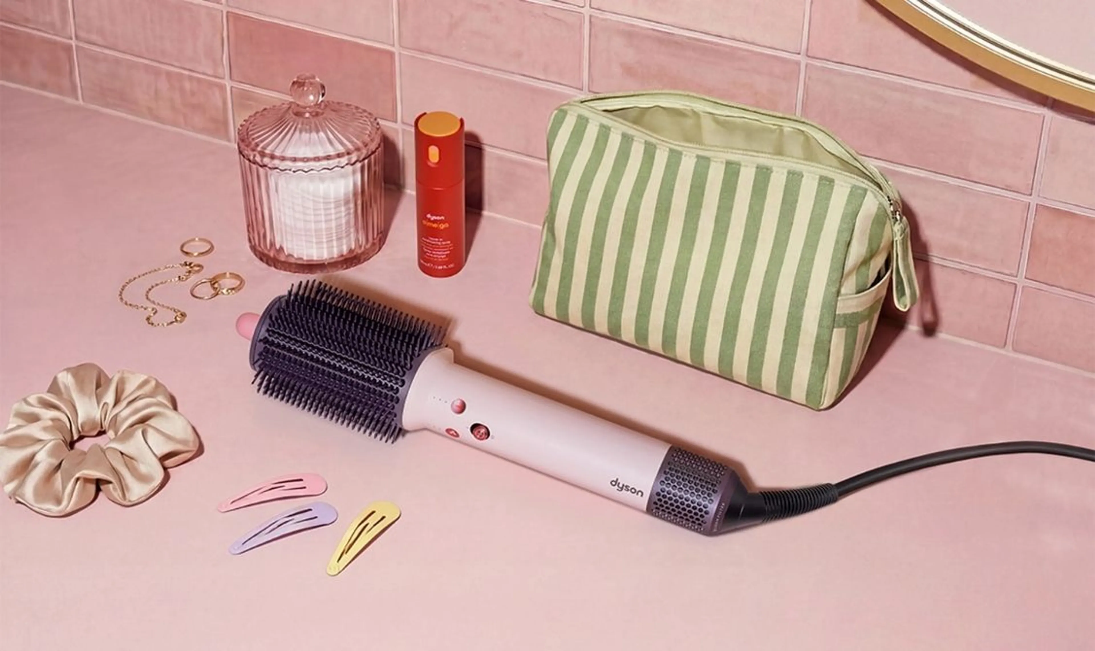 New Dyson Airsmooth™ styling brush + FREE detangling comb
