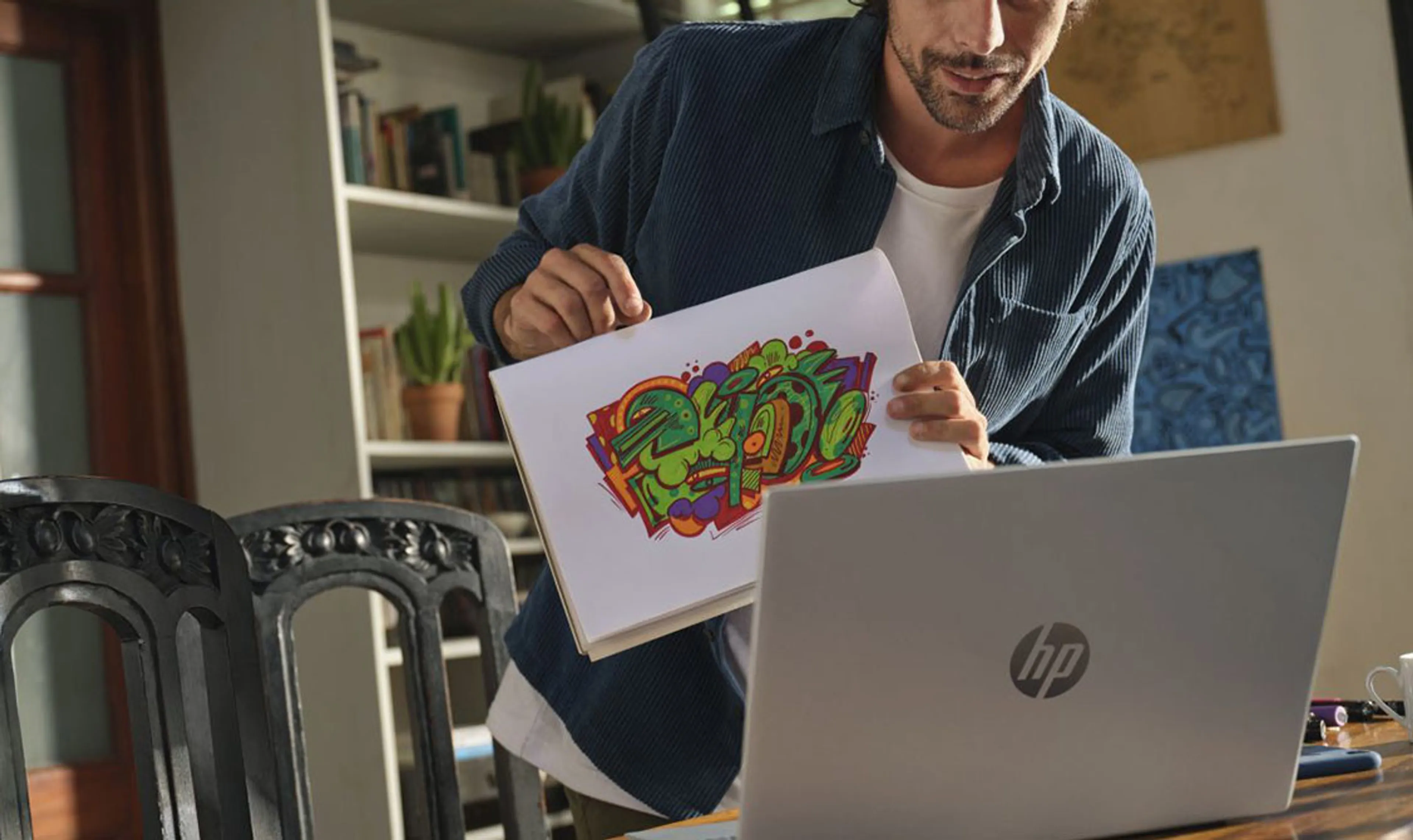 Students get 60% Off this OmniBook 5 laptop!