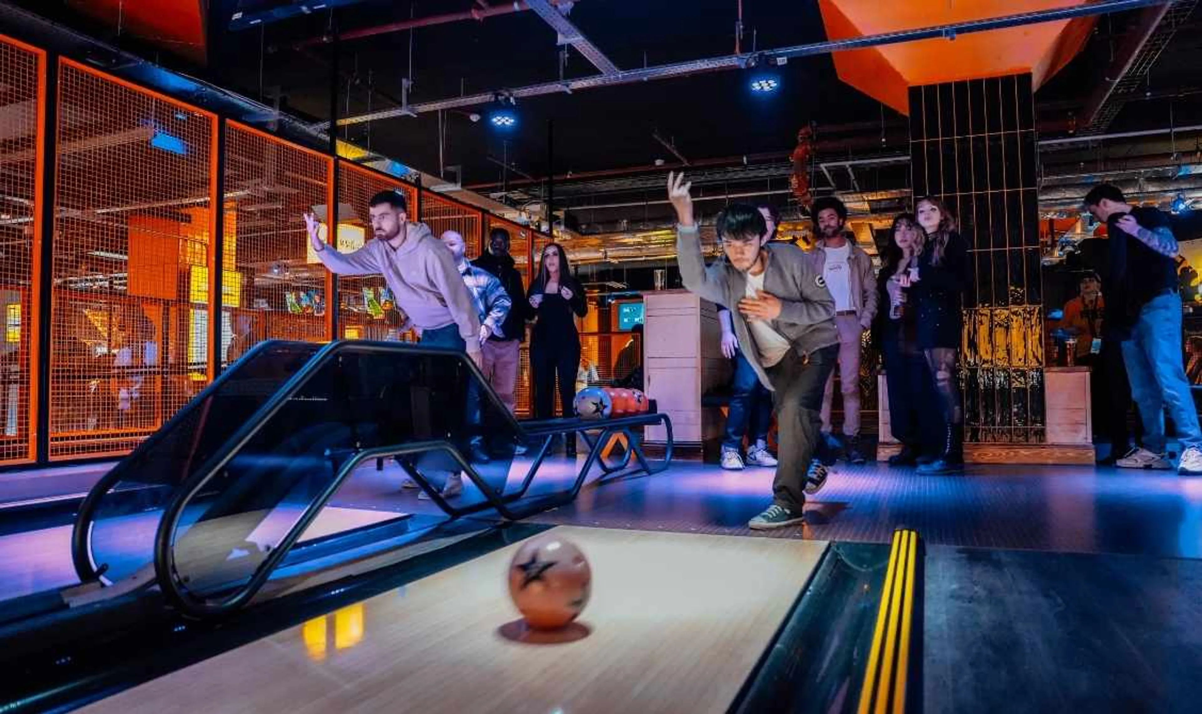 £1 Bowling