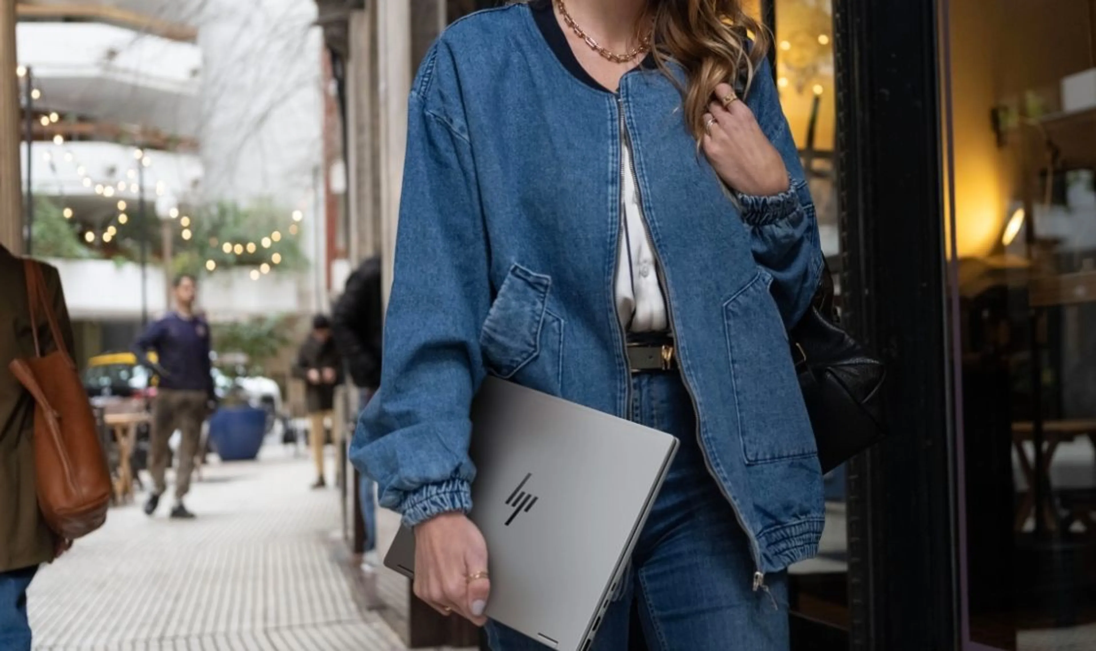 Save up to 77% with HP's Last Chance Flash Sale!