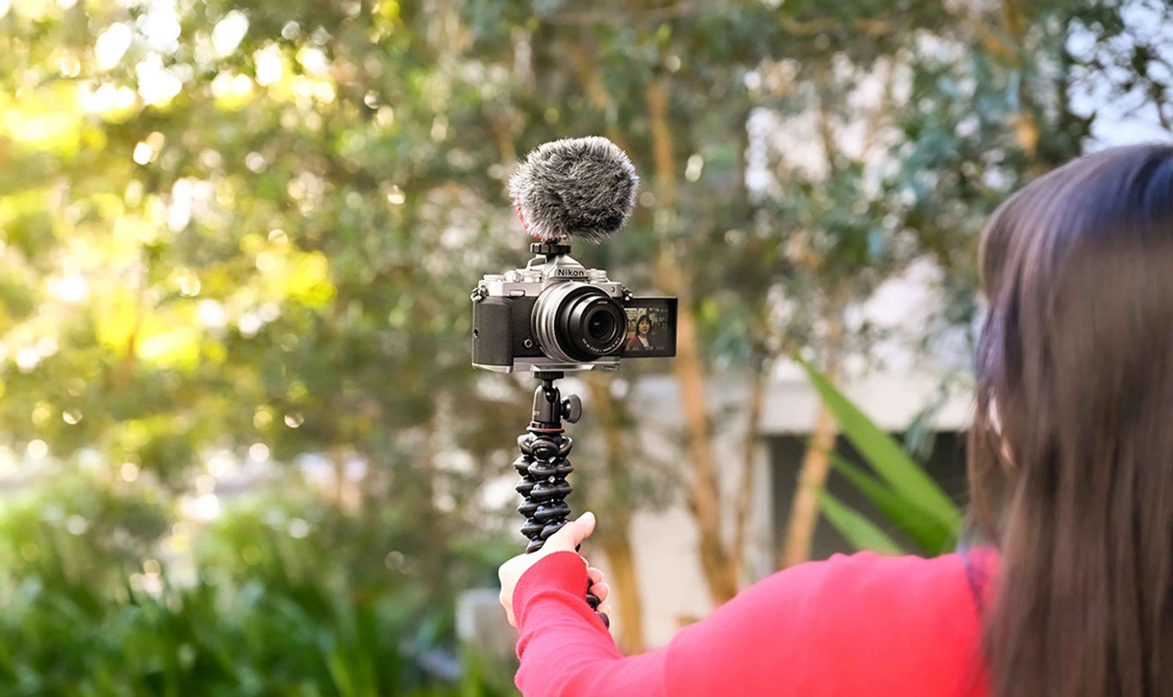 BONUS Content Creator Kit with Nikon Zfc + 16-50mm kits