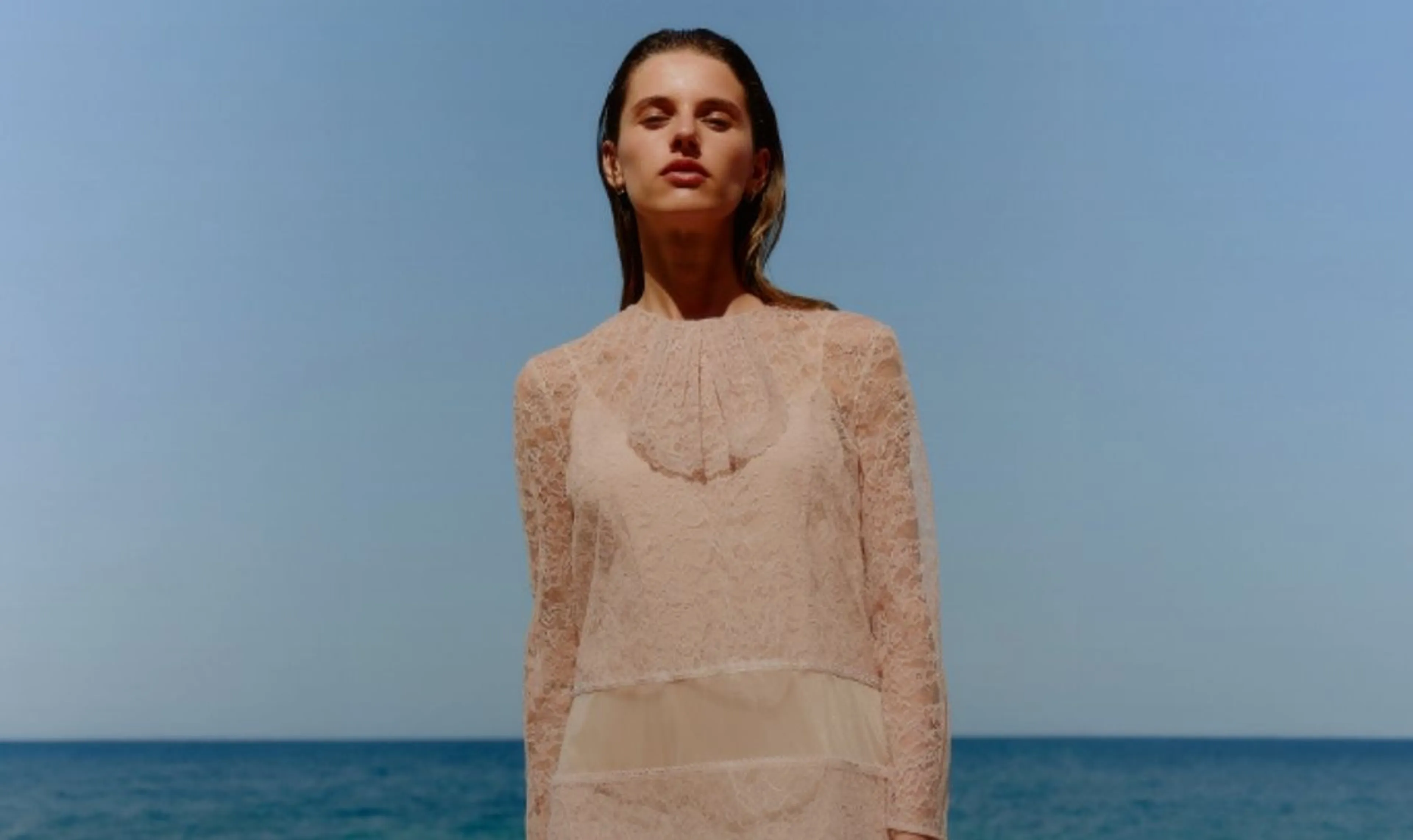 Outlet: up to 60% off