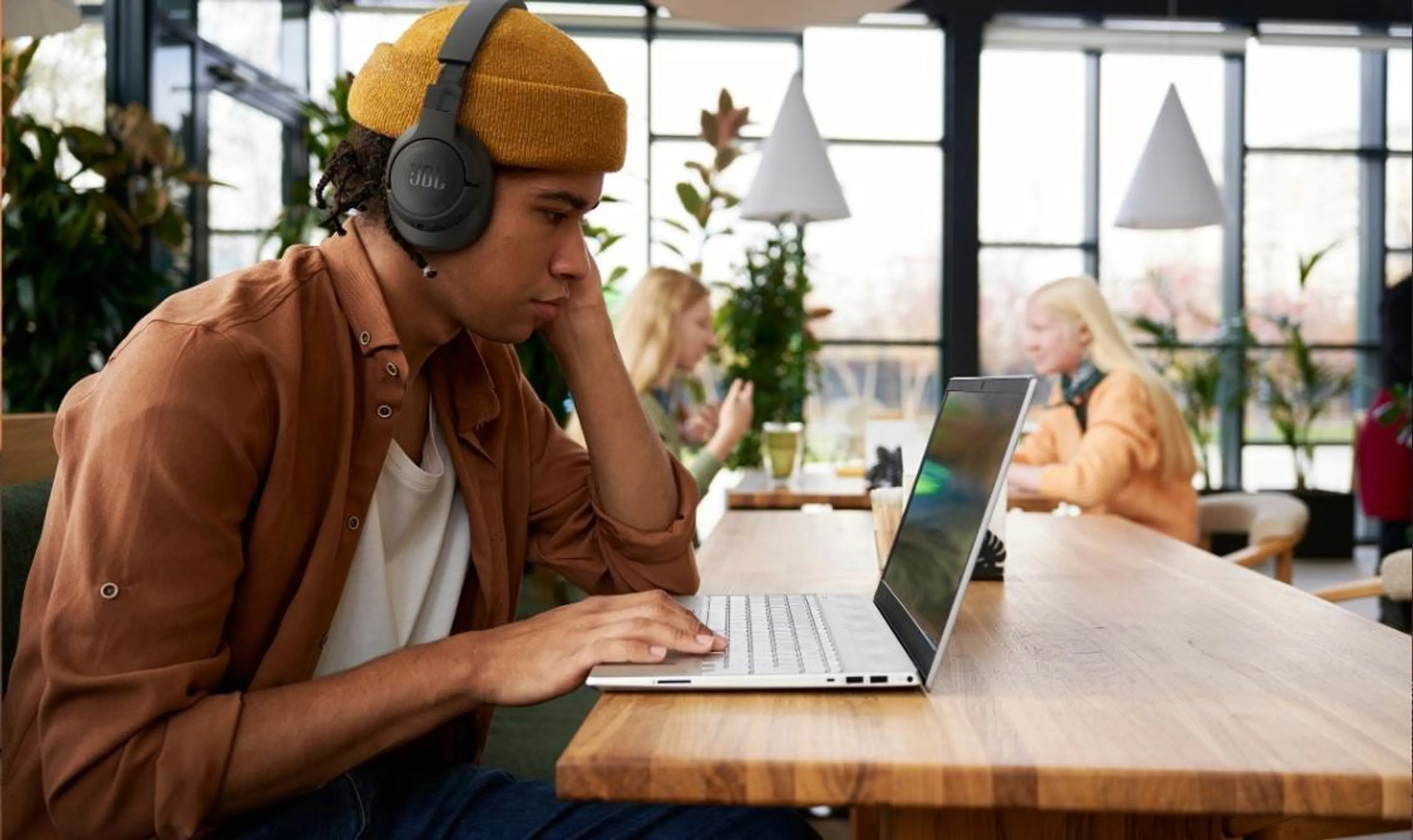 30% Off the JBL Tune 770 headphones