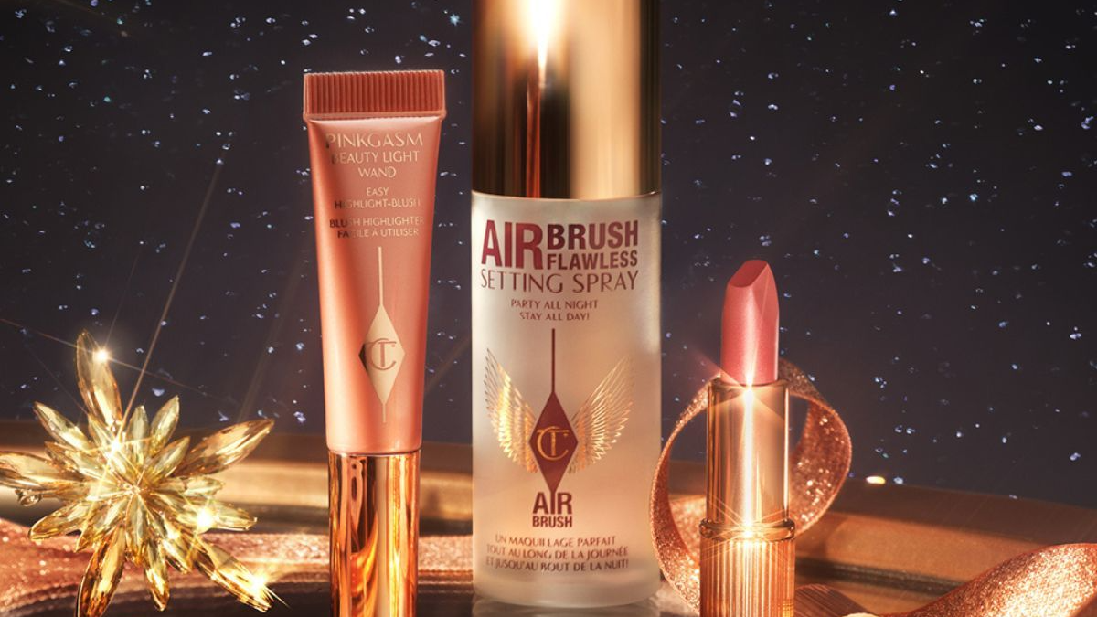 WIN A CHRISTMAS GIFTING HAMPER 