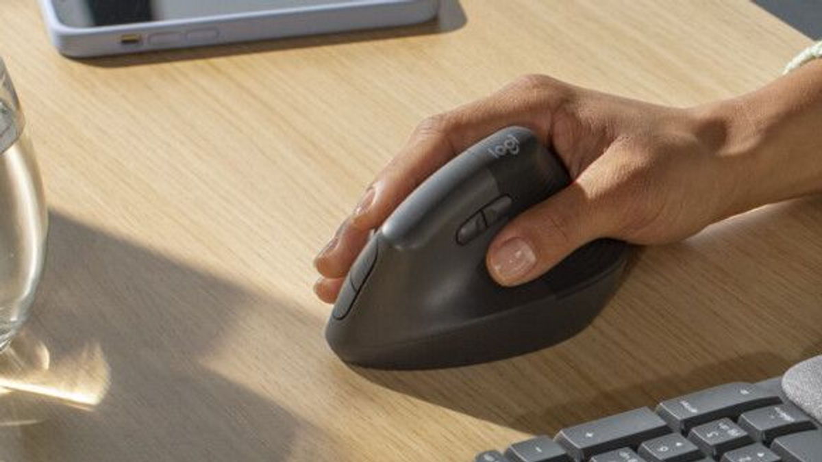 Win a Ergo Series Lift Mouse!
