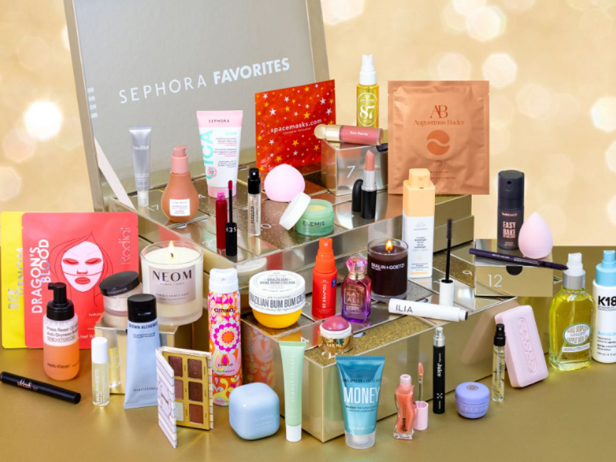 Sephora Favorites Advent Calendar is here! And it's bigger and better than ever 🎁