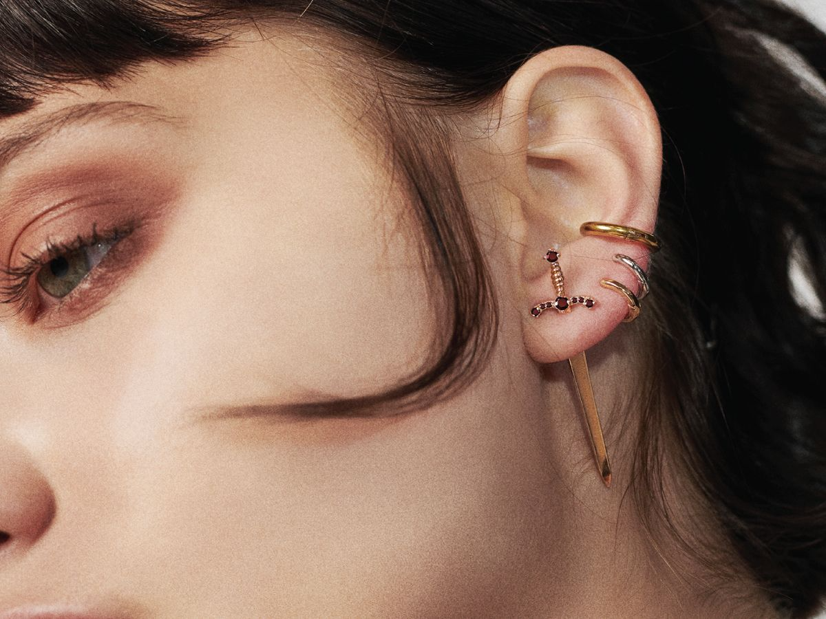 MAJESTY. Garnet Dagger Single Earring 