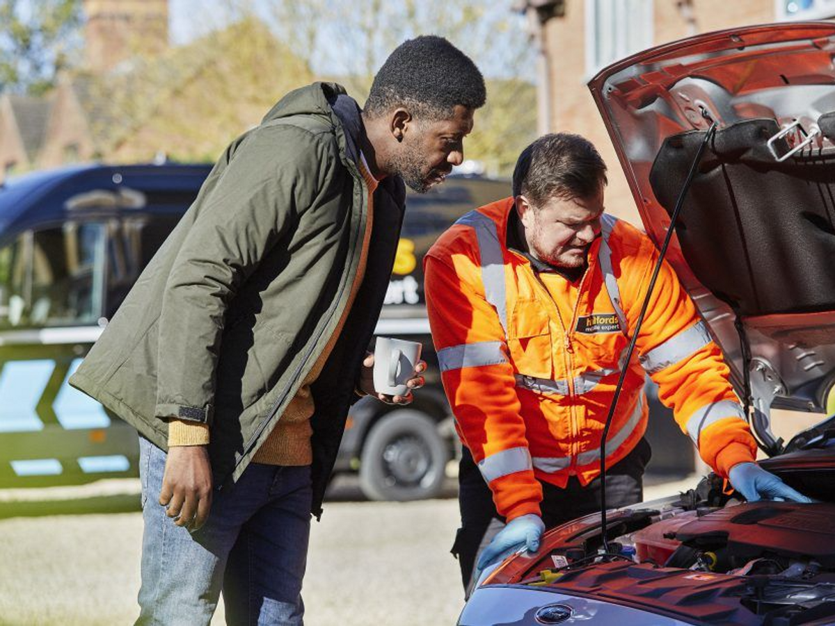 No time? Halfords Mobile Expert can come to you 🚗