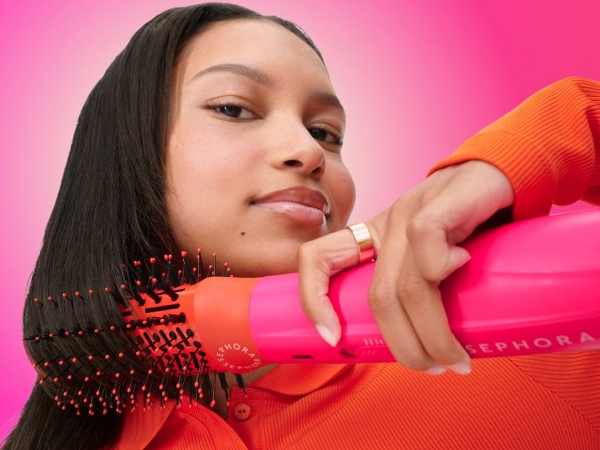 A salon-quality blowout is yours with the Sephora Collection Blow-Dry Brush!