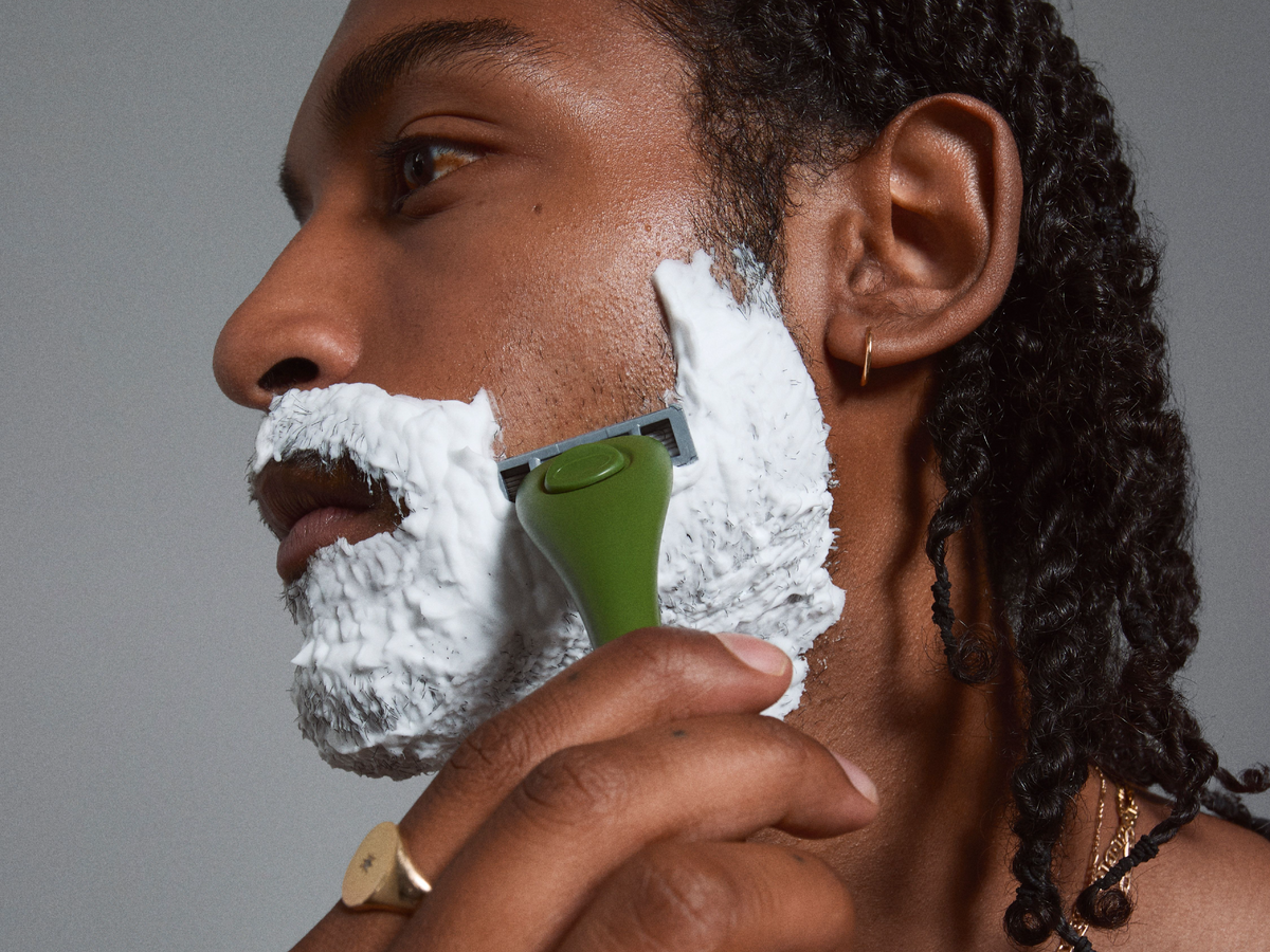 FREE Shave Gel with your Face Razor Starter Kit – just use your UNiDAYS code