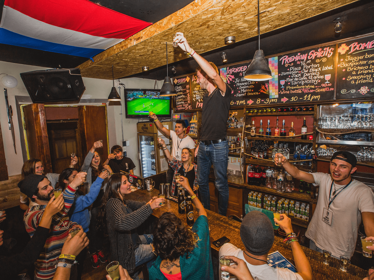 Launch Offer: 8% Off Bookings 🌏