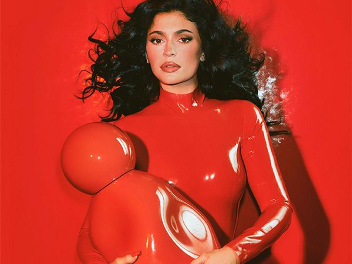 🔥New and Trending: Kylie Jenner Cosmic Intense