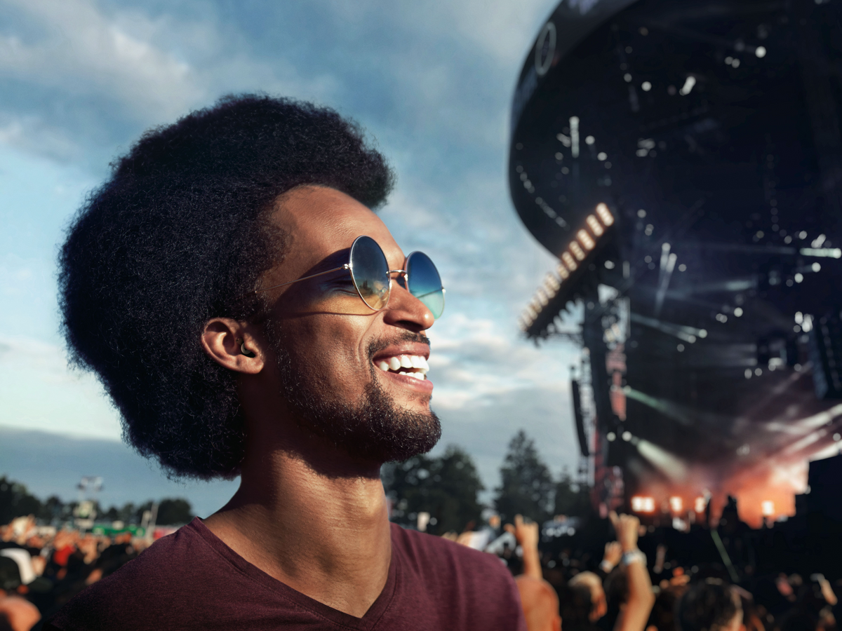 Sennheiser UNiDAYS student discount November 2024