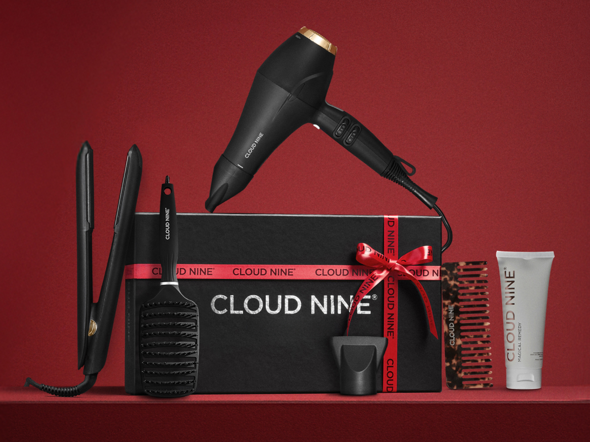 Save £200 on the ultimate Christmas bundle