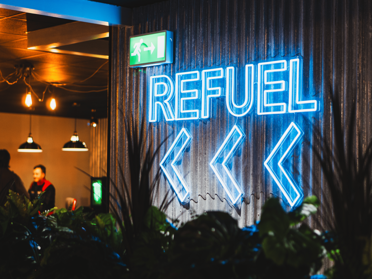 TRACKSIDE BAR & KITCHEN