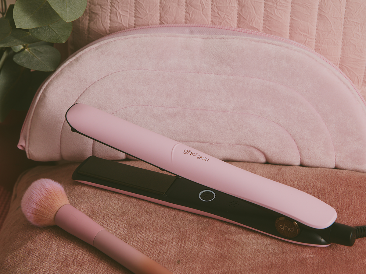 GRATIS BAG ZU DEINEM TOOL AUS DER GHD PINK COLLECTION