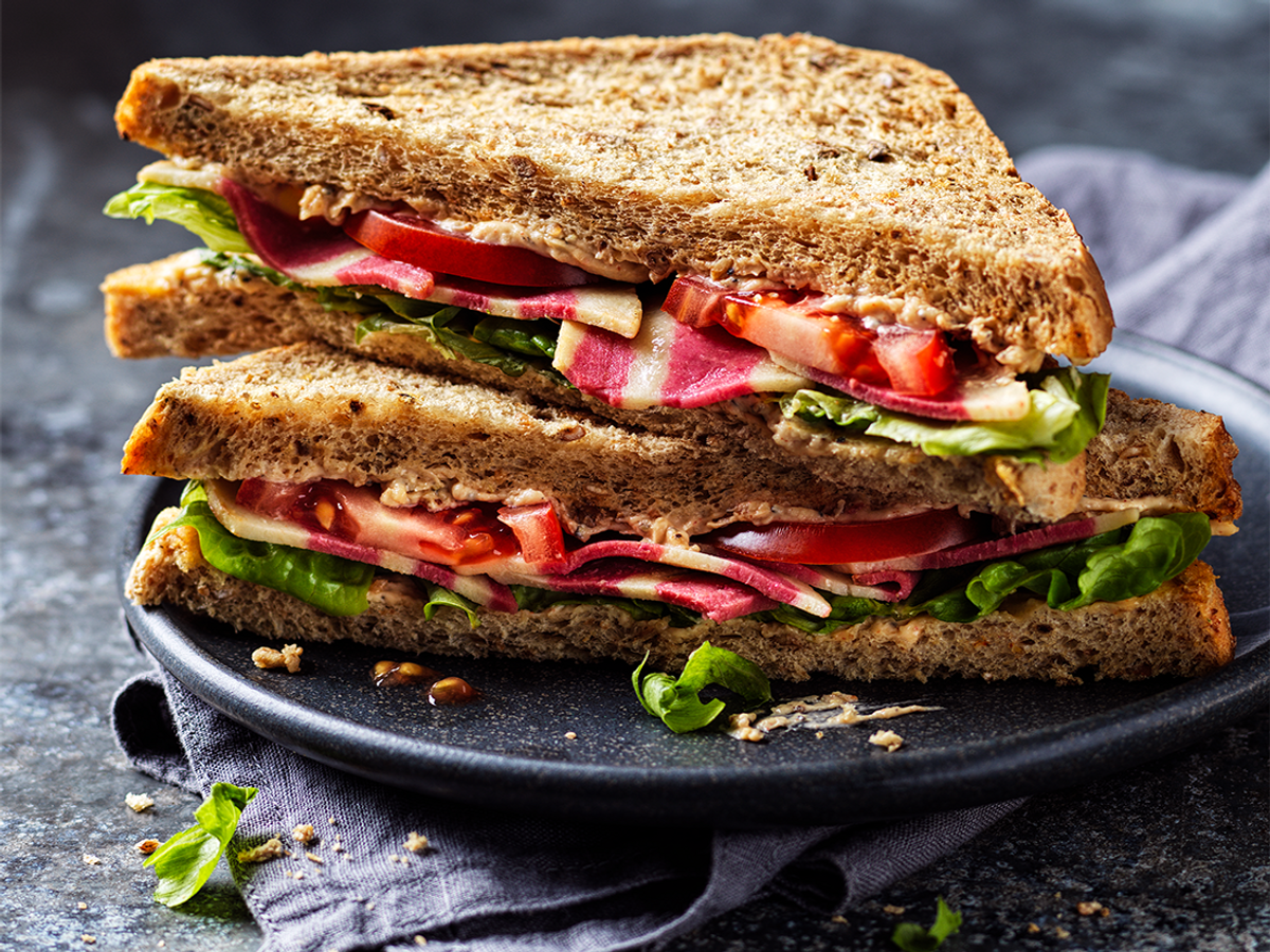 M S Food 25 Off Food On The Move Unidays Student Discount February 2022