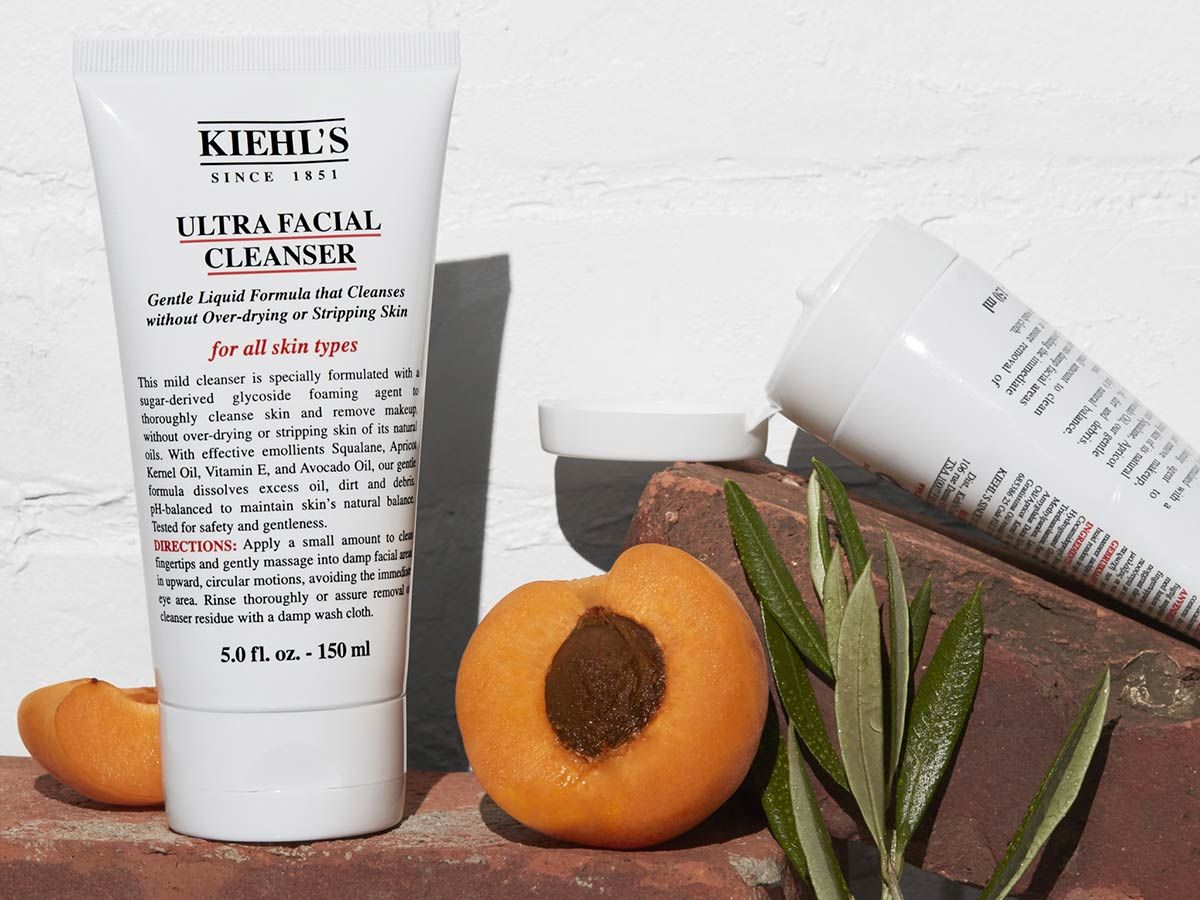 Milde Gesichtsreinigung und Make-Up Entferner