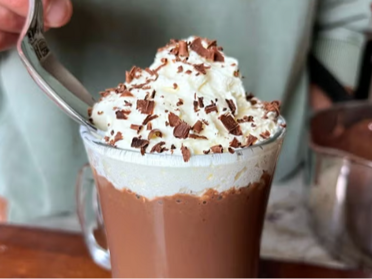 Receta de chocolate caliente proteico