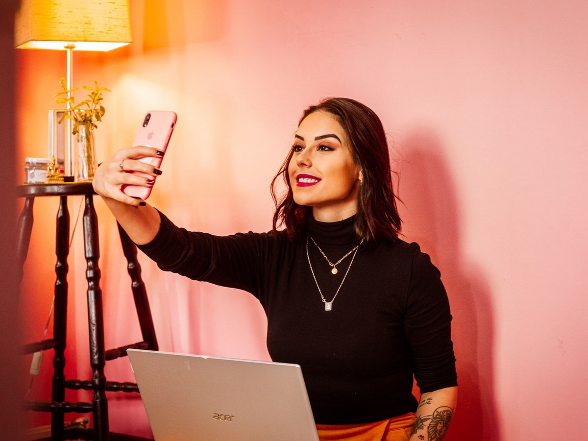 For the first impression: The virtual try-on