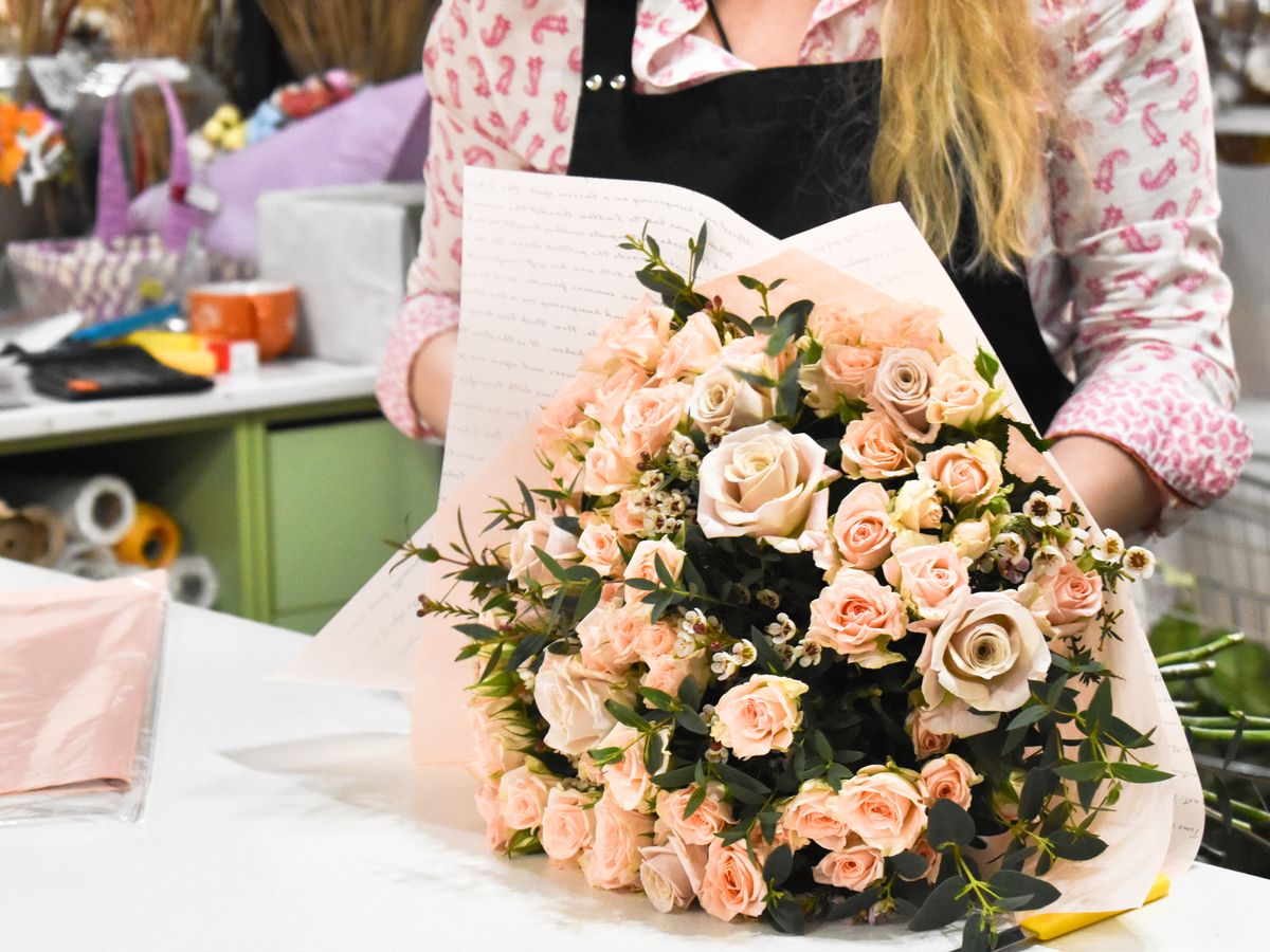 Learn Floristry online with our certified course!