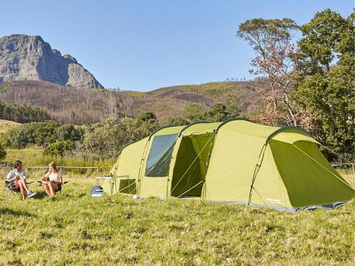 Discover the Eurohike Sendero 8XL Tent! 🏕