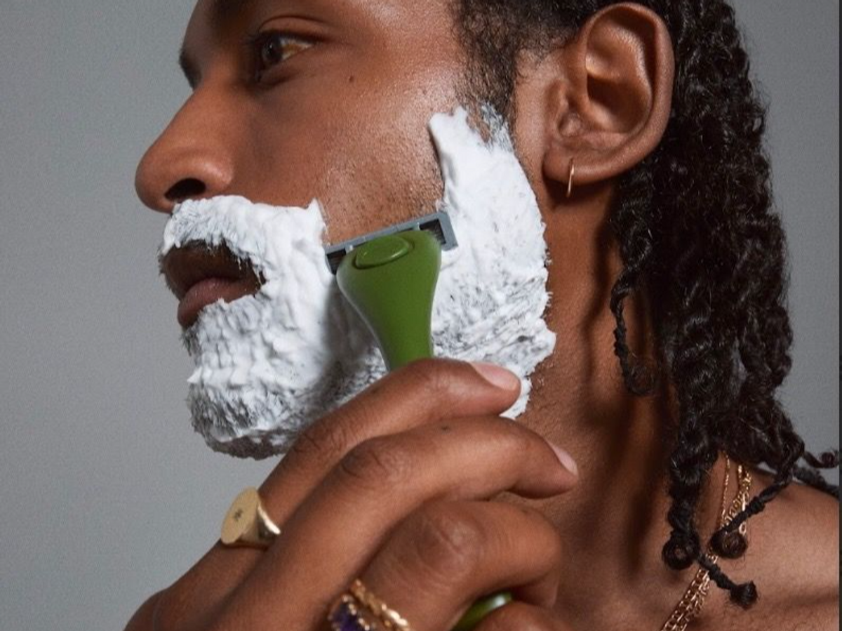 Glow-up gefällig? Gratis Rasiergel zum Face Razor Kit via UNiDAYS