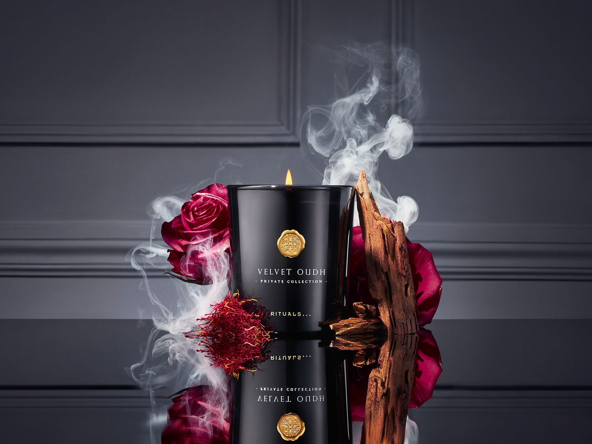 Cozy vibes met warme aroma van oudh, saffraan en roos — ontdek Velvet Oudh 🤎✨