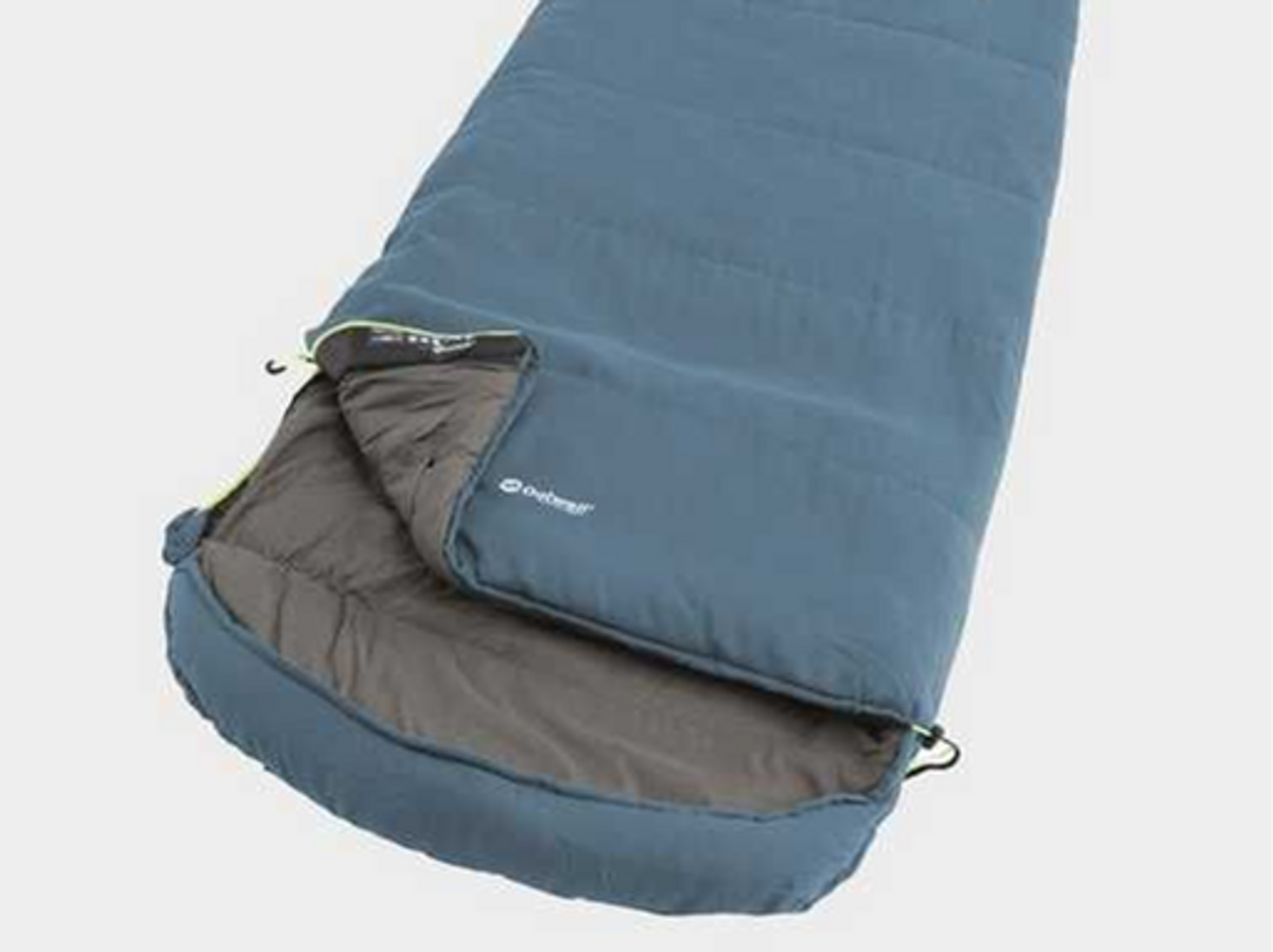 Discover the Outwell Campion Lux Single Sleeping Bag! 🏕