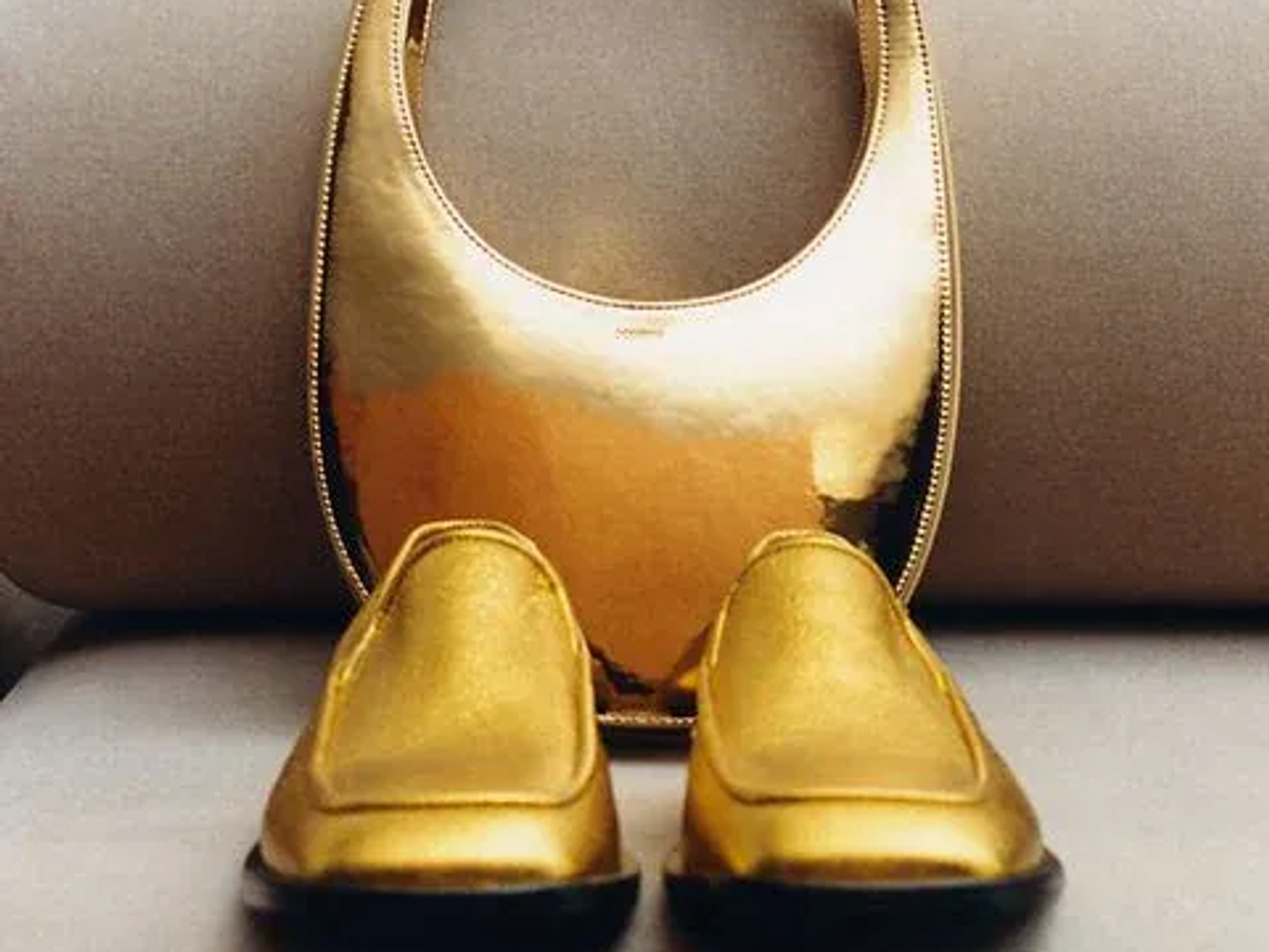 TRENDING: METALLIC DETAILS