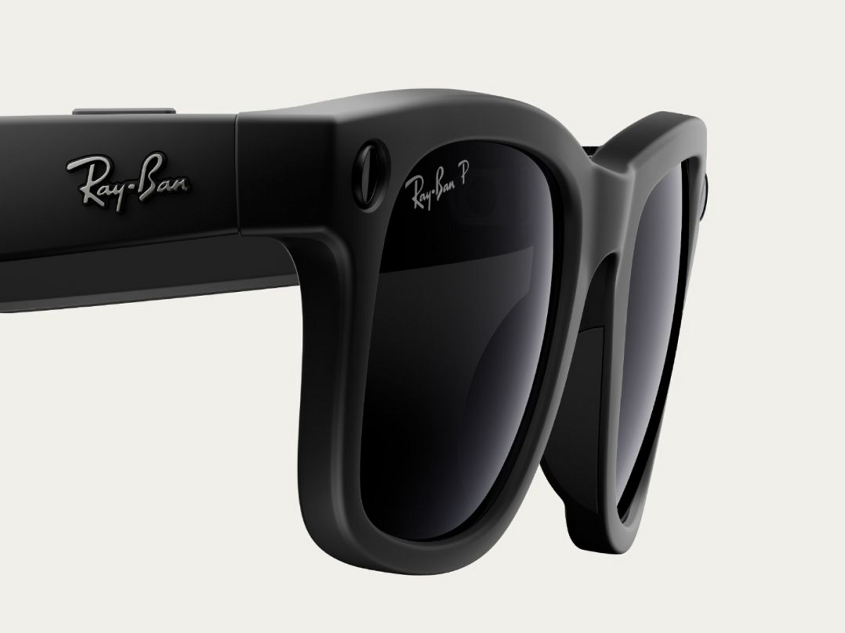 Ray-Ban Meta Glasses with AI