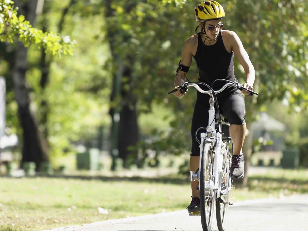 Günstige E-Bikes für Studis? Wir haben Einstiegsräder im Test.