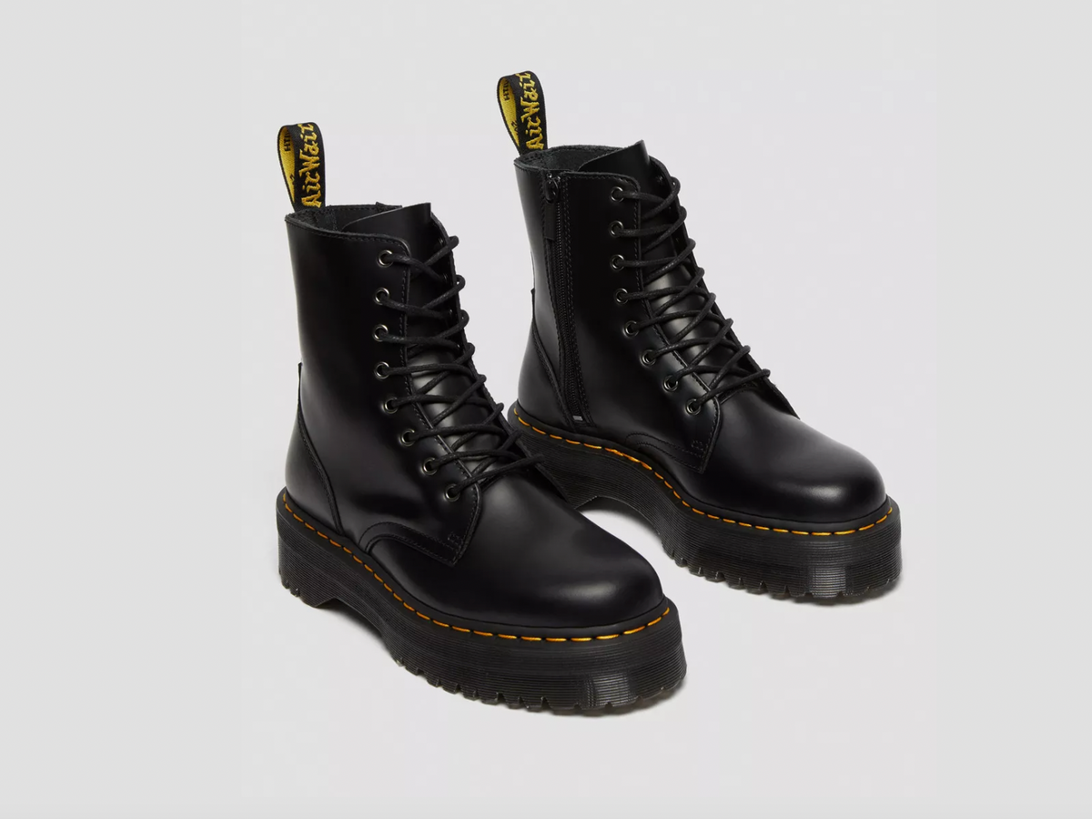 Dr martens employee outlet discount