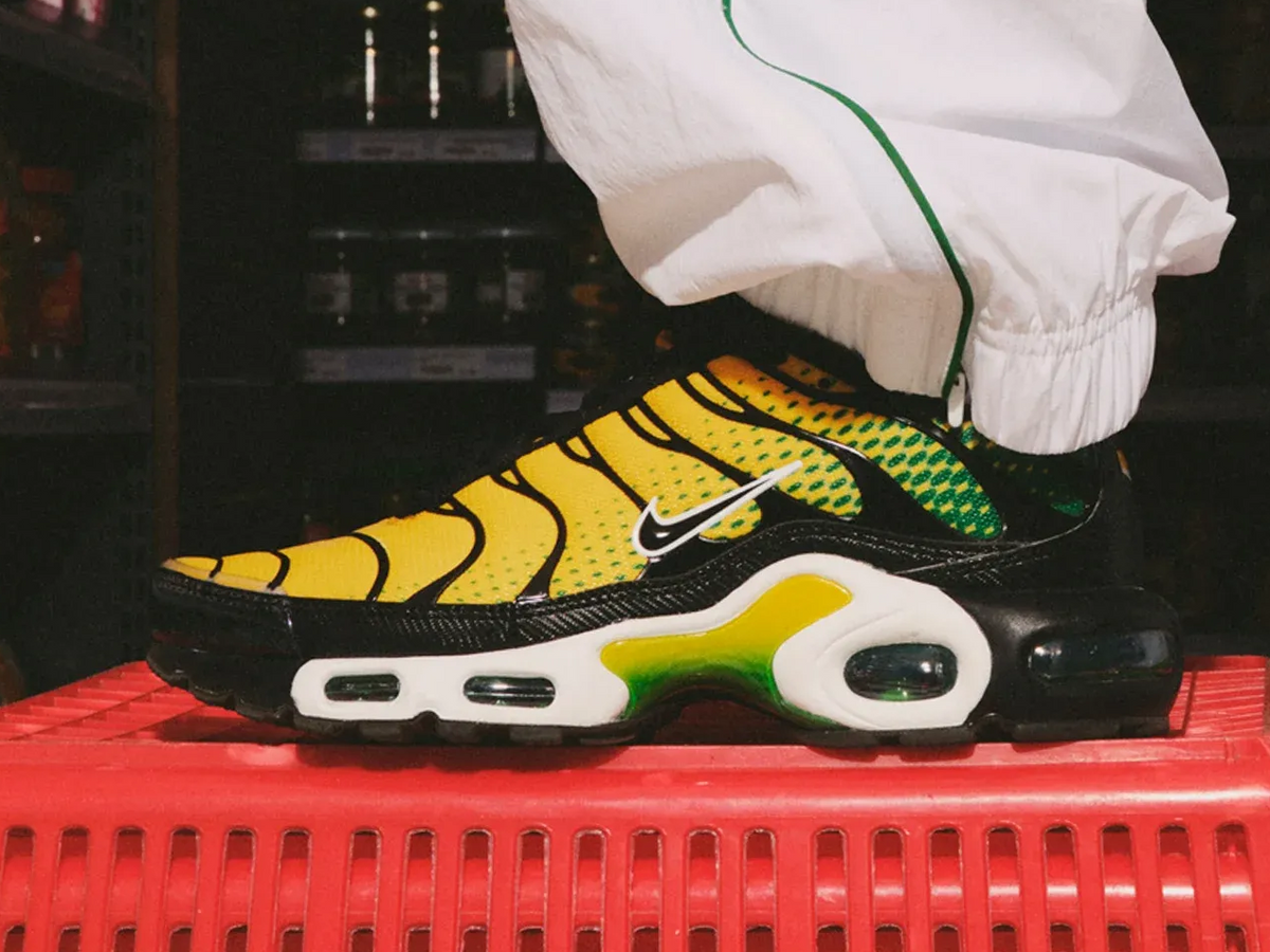 JUST DROPPED: NIKE TN 'FOOTBALL' PACK