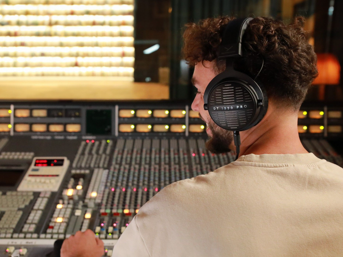 DT 1770 & 1990 PRO MKII - The evolution of a studio legend