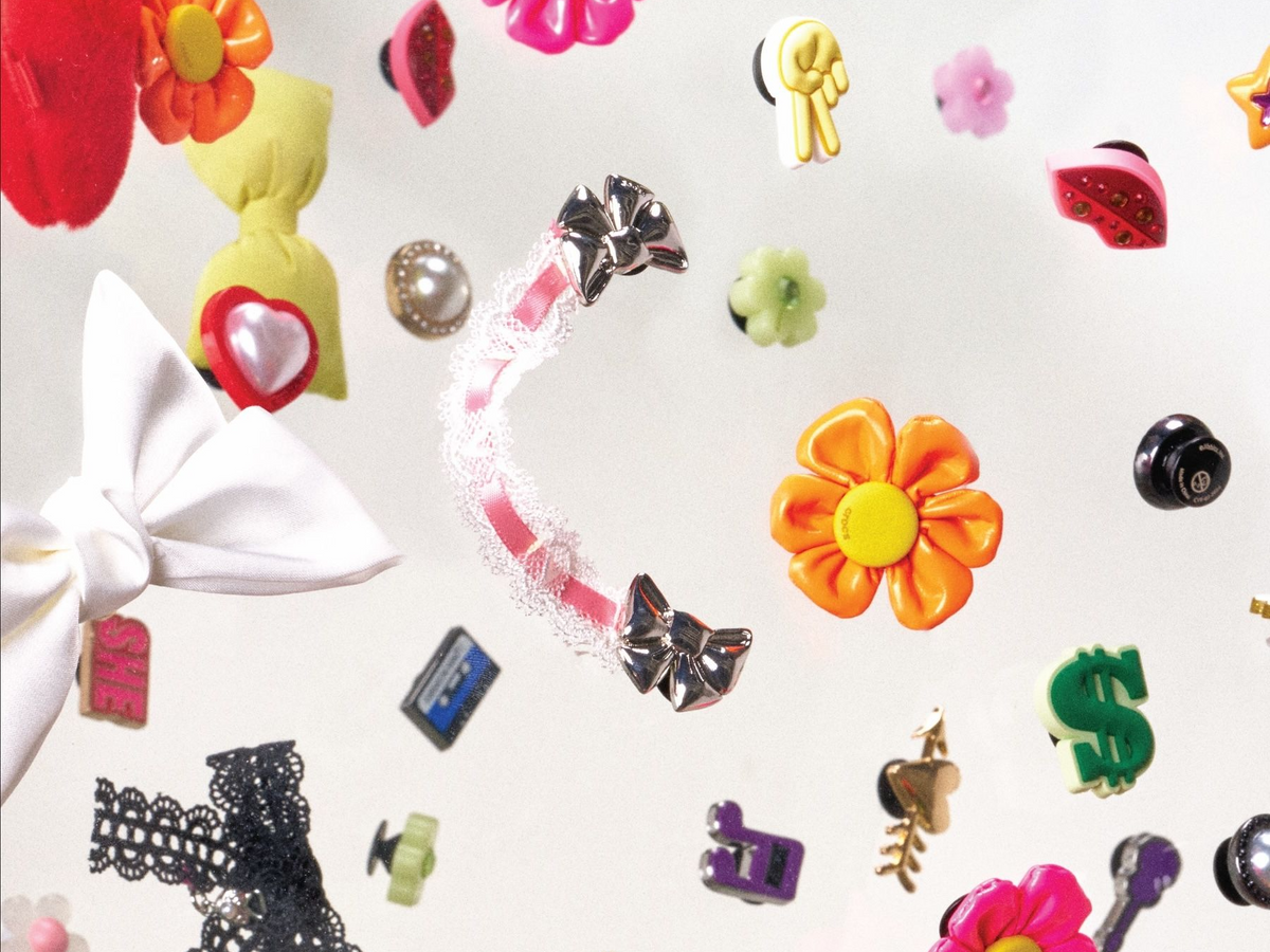 Jibbitz: Your Crocs, Your Story 🎨