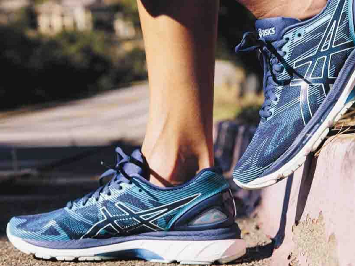 Unidays asics on sale