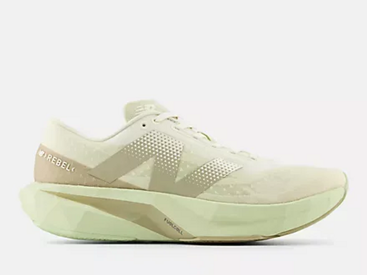 New Balance 15 Off UNiDAYS student discount November 2024