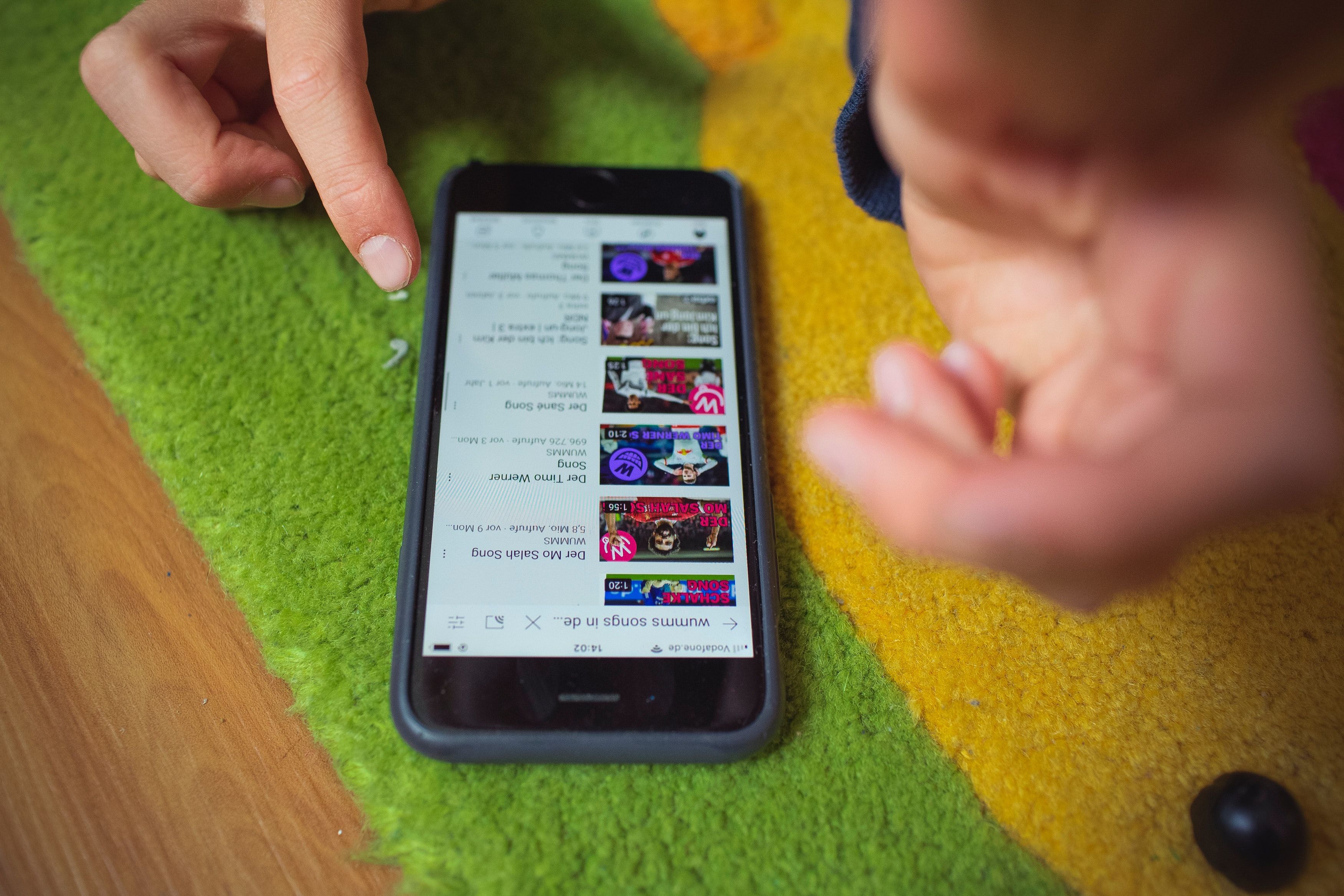 Our 9 favorite educational YouTube accounts