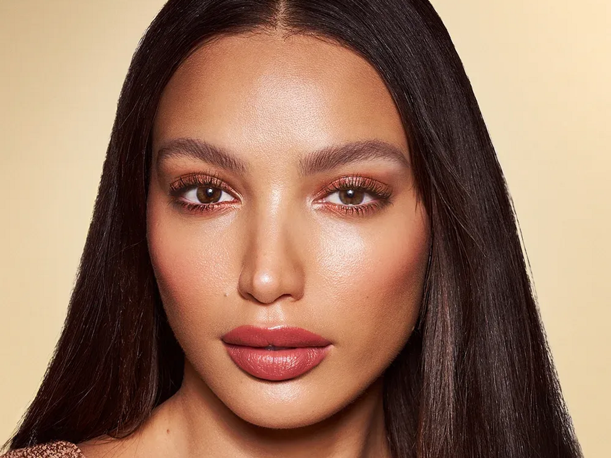 Receive 2 complimentary samples with every order!