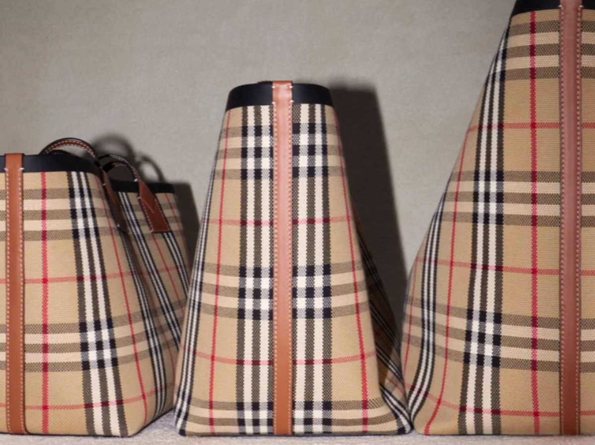 CLASSIC CHECK, NEW SHAPES