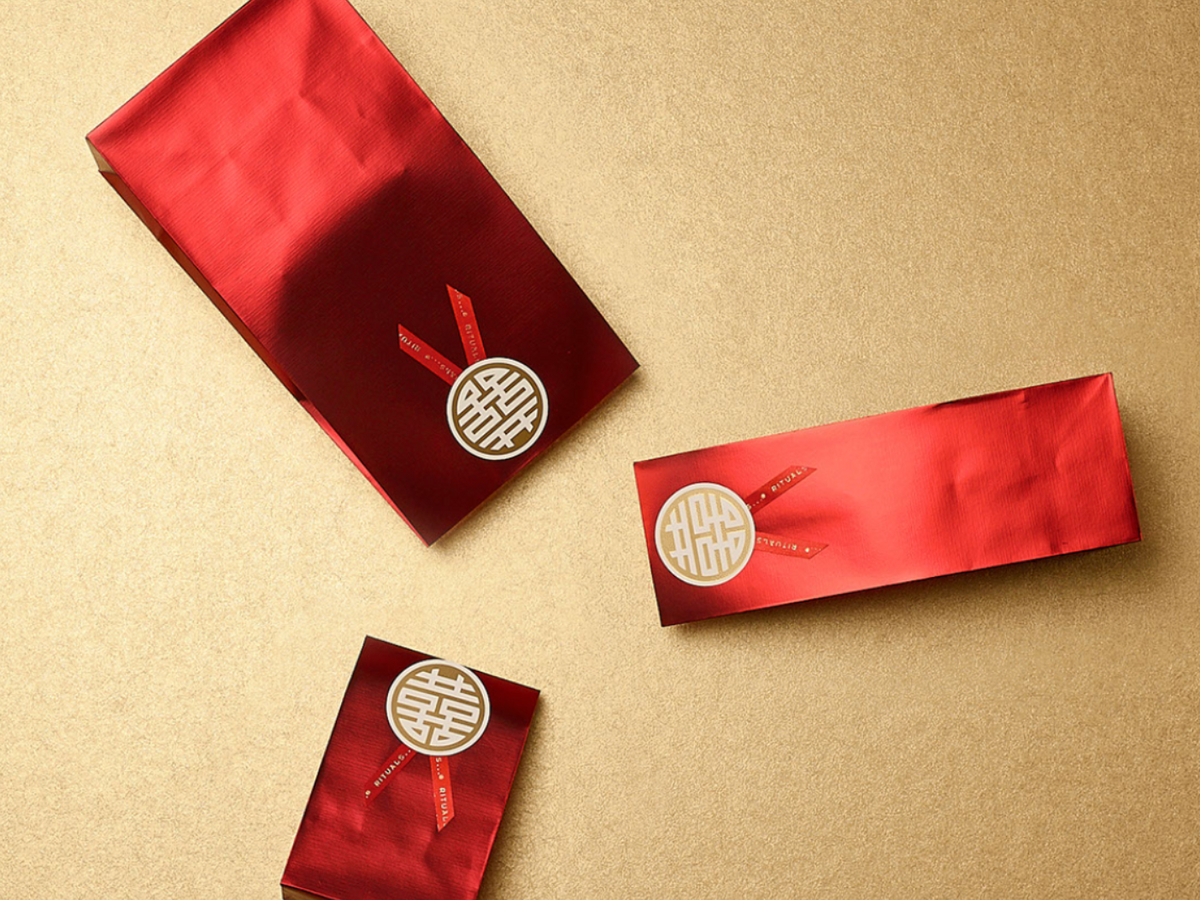 Need help giftwrapping?🎁