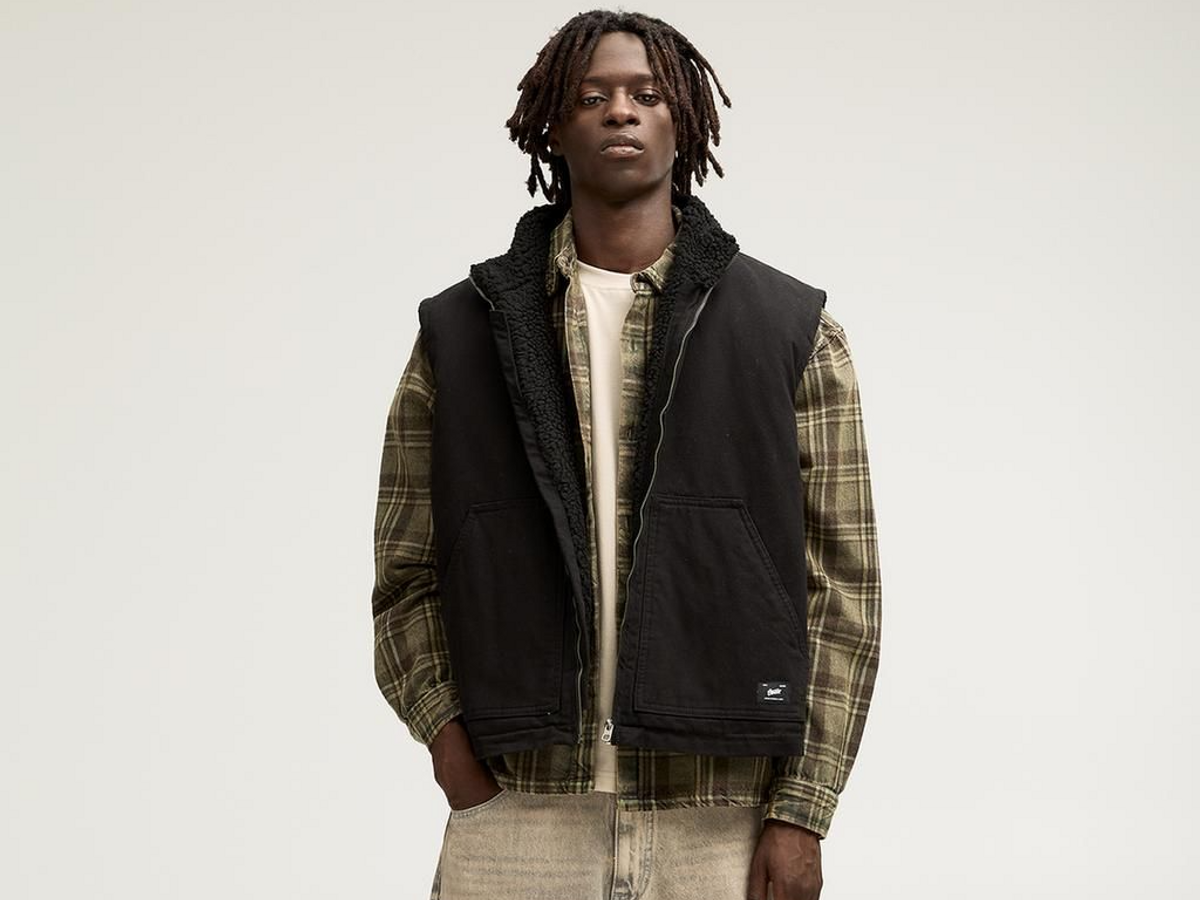 10% Off Menswear at Pull & Bear