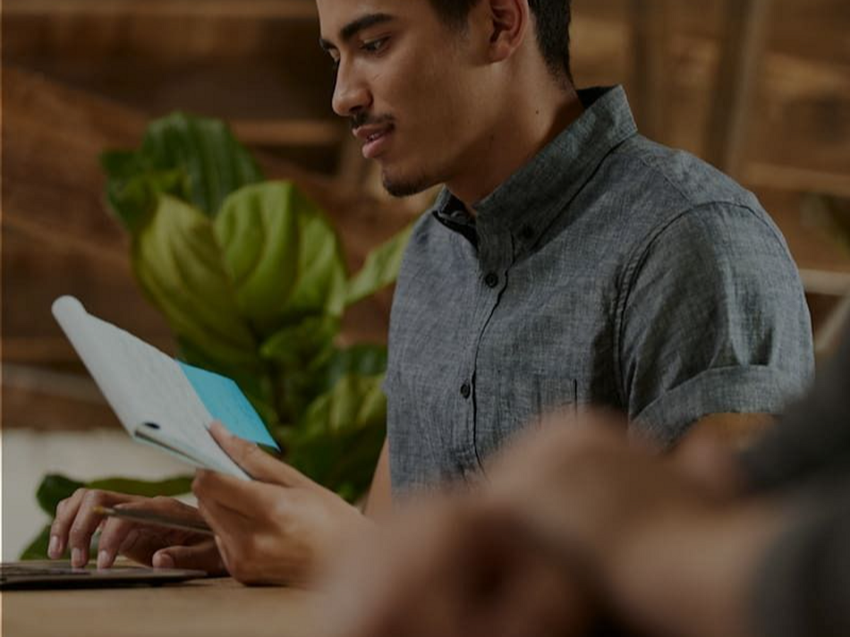 Free live SQL training with datacamp