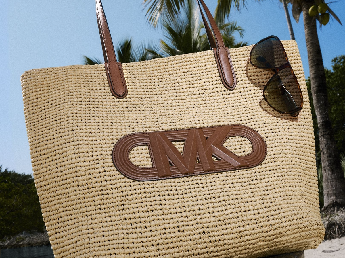 Unlock luxury with Michael Kors 🔑🛍