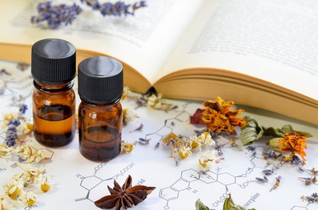 College aromatherapy: Using essential oils to adjust to dorm living