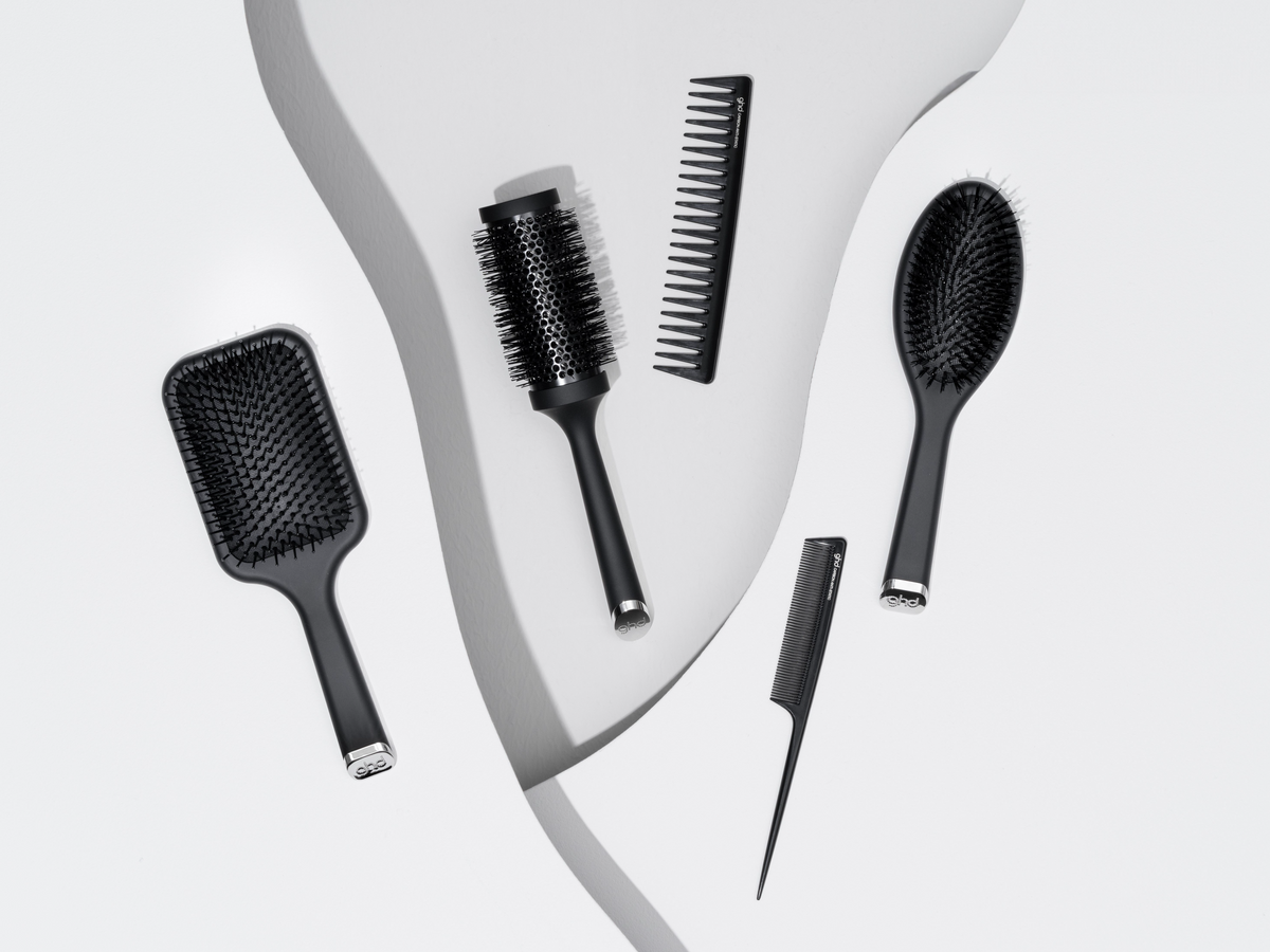 Obtiens un look impeccable grâce aux brosses et aux peignes ghd 😍