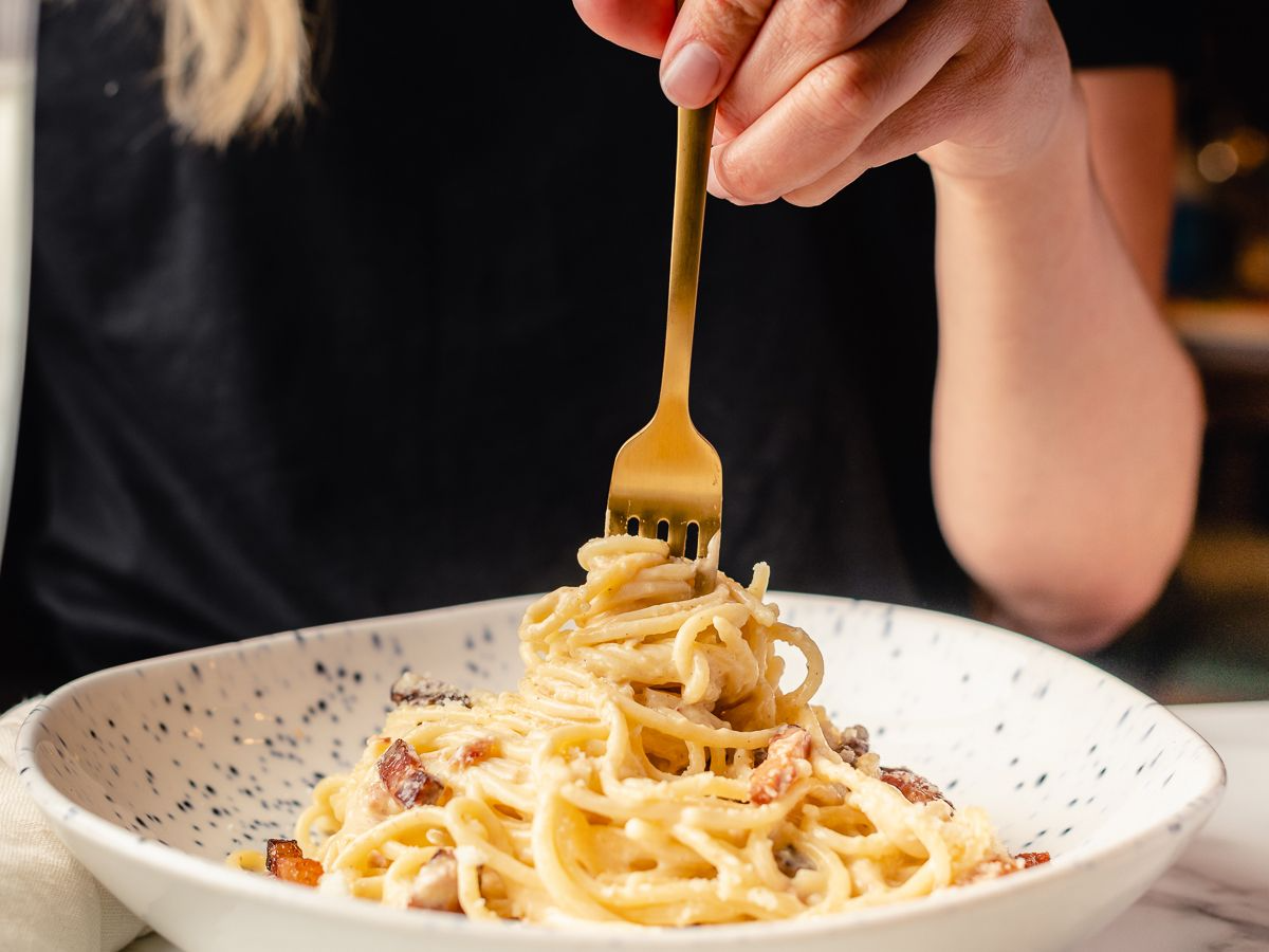 Get 30% Off food Sunday 5pm - Thursday