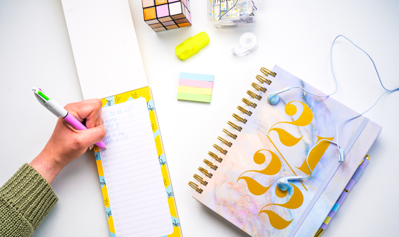 WHSmith 10 Off Online UNiDAYS student discount June 2023