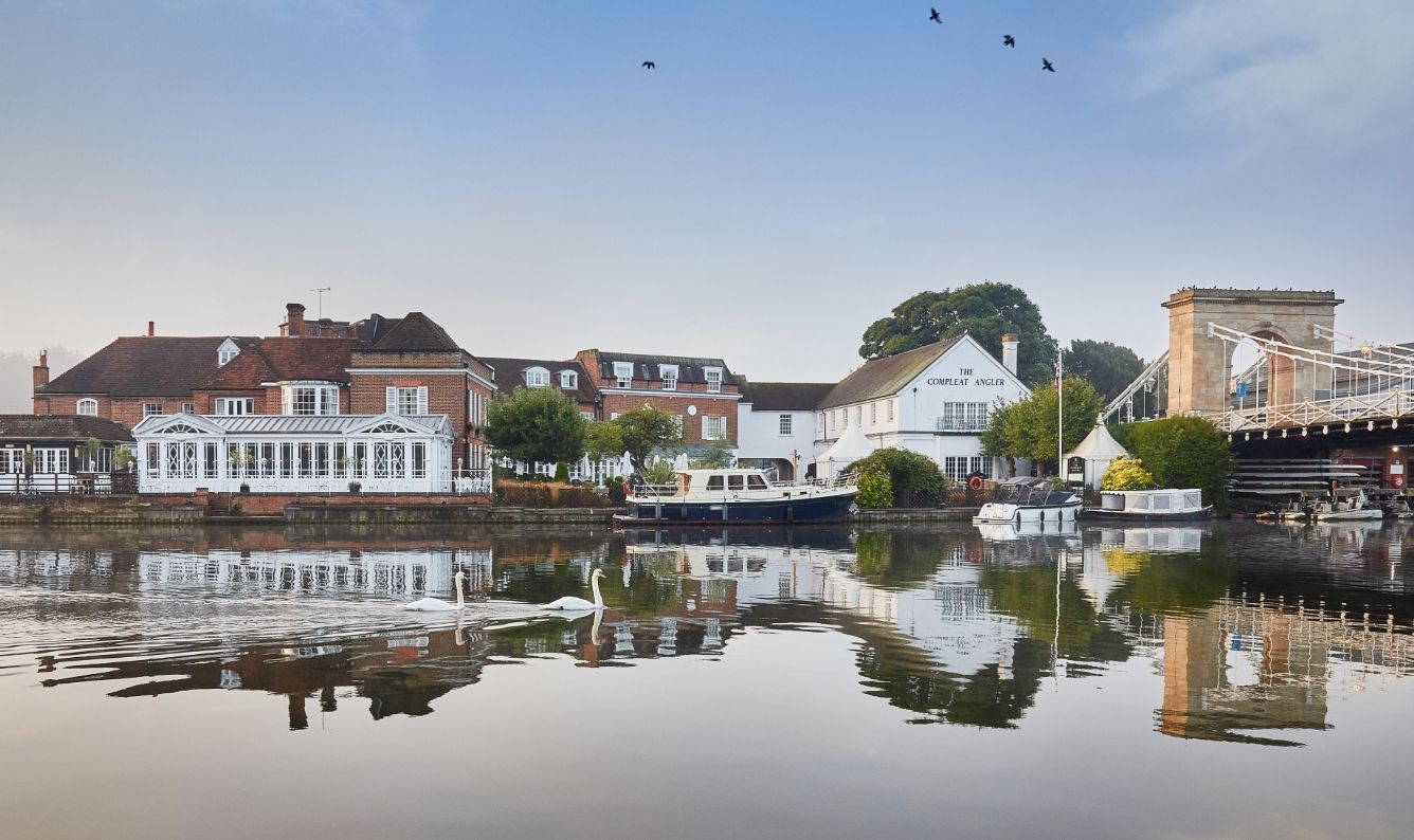 Macdonald Hotel & Resorts